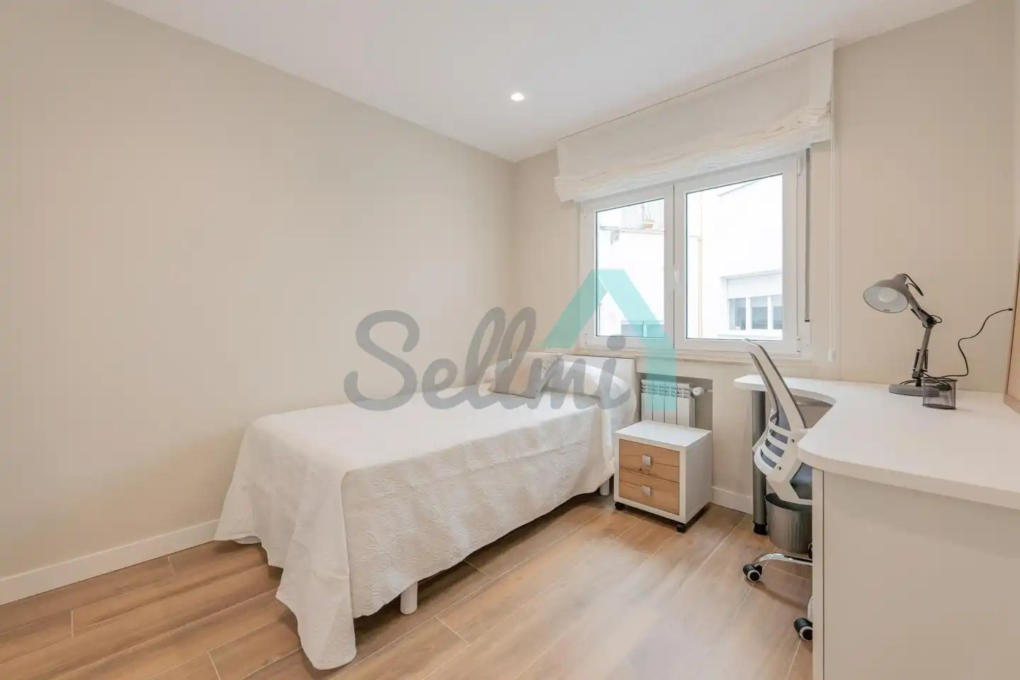 Bedroom of Flat for sale in Oviedo   with Heating and Furnished