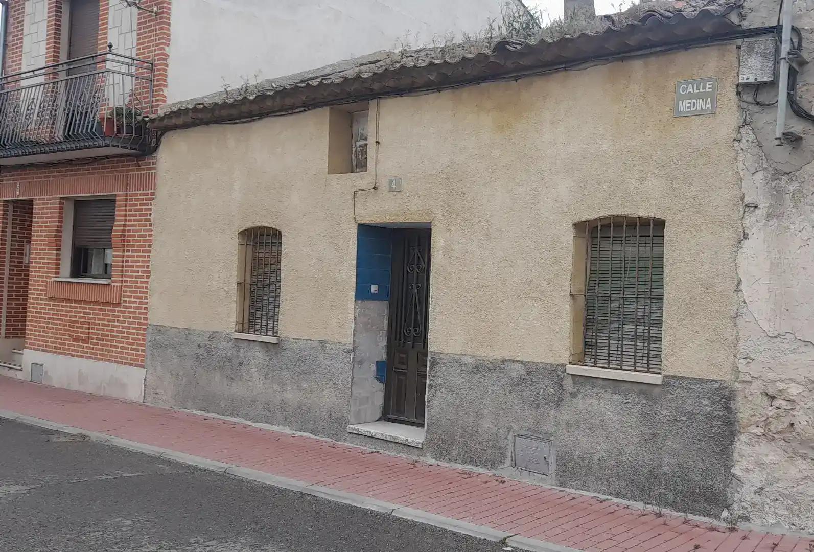 Vista exterior de Pis en venda en San Miguel del Arroyo amb Jardí privat