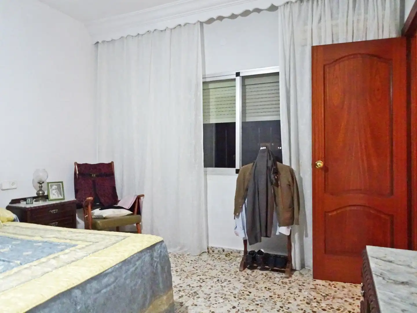 Bedroom of Detached homes for sale in Málaga  with Air Conditioner, Terrace and Furnished