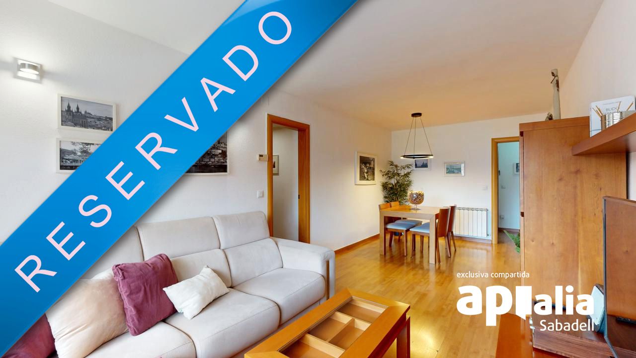 Exterior view of Flat for sale in Barberà del Vallès  with Heating, Parquet flooring and Community pool