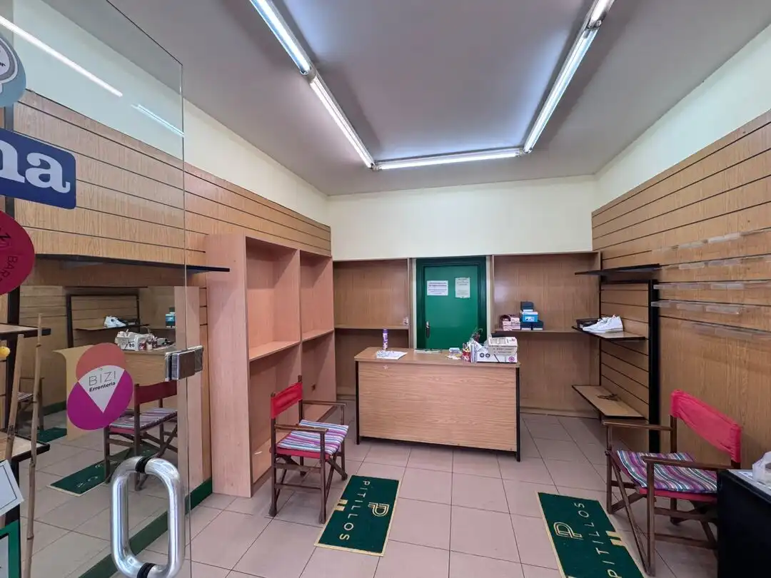 Local comercial en venta en Erialdea / Centro, imagen 3