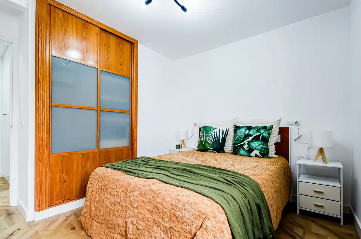 Bedroom of Flat for sale in Madrid  with Air Conditioner, Heating and Terrace