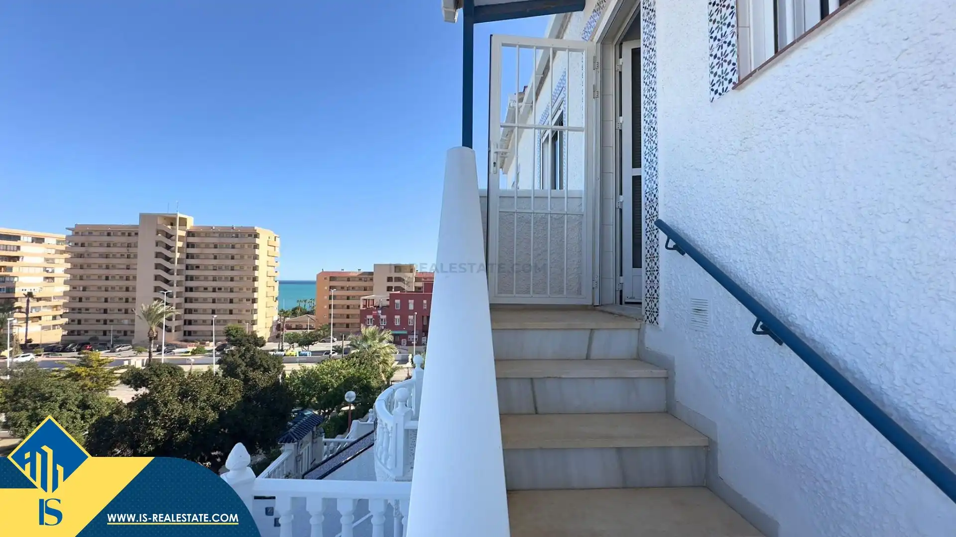 Terrassa de Dúplex en venda en Torrevieja amb Terrassa i Moblat