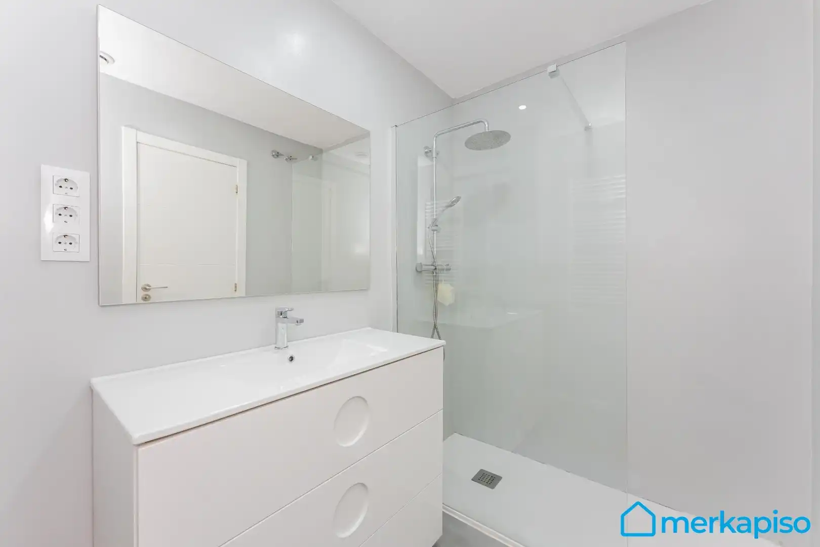 Baño de Piso en venta en Viladecans con Aire acondicionado y Balcón