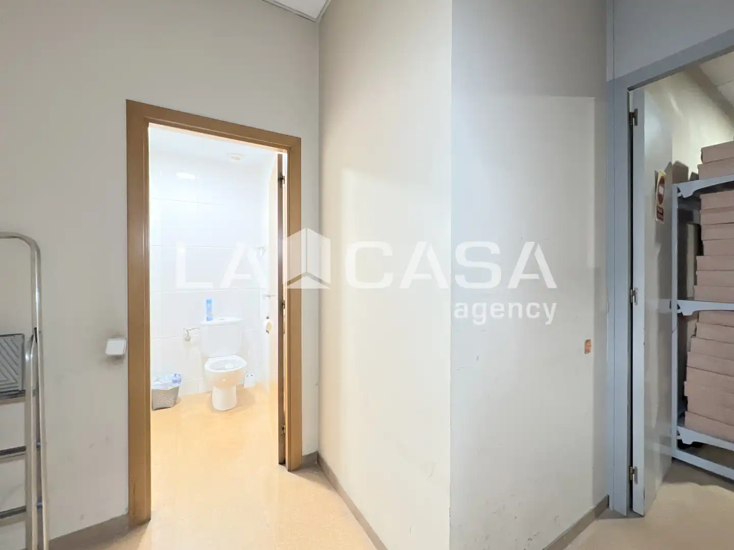Local comercial en venta en Sant Andreu, imagen 9
