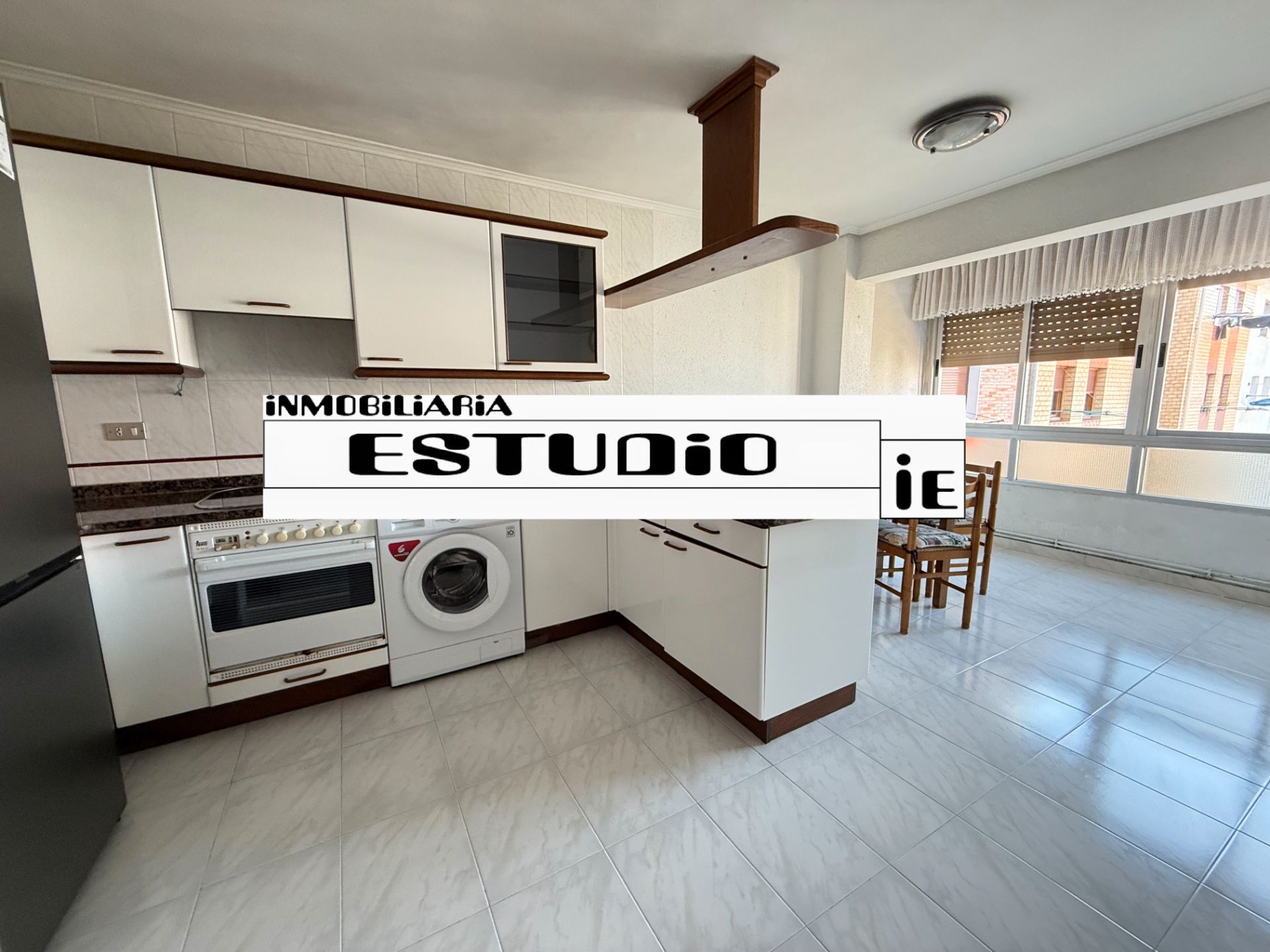 Flat to rent in Maurice Ravel Etorbidea, Barrio de Uribarri