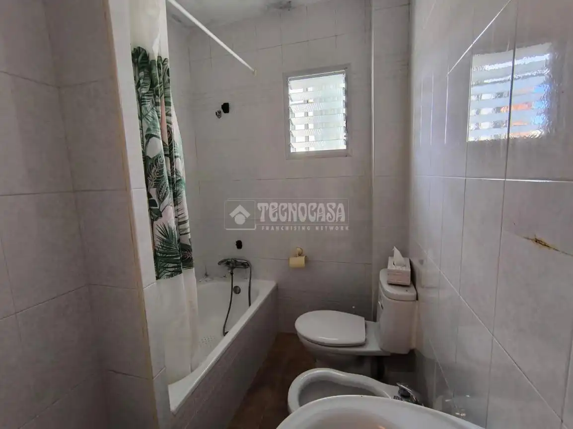 Baño de Piso en venta en Huelva con Balcón