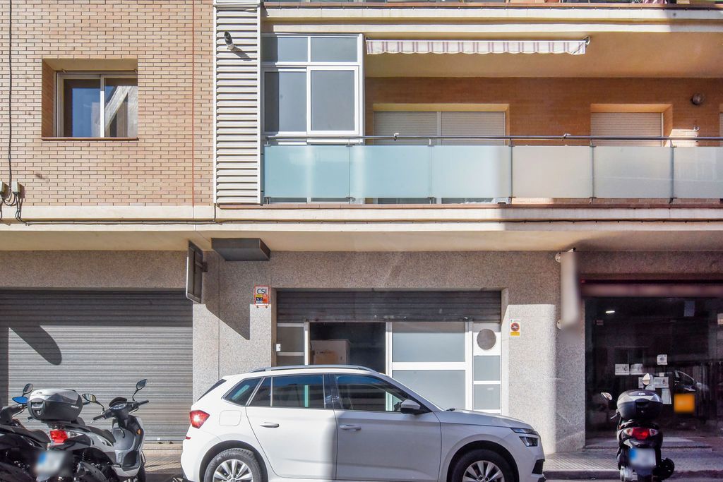 Vista exterior de Local en venta en Malgrat de Mar