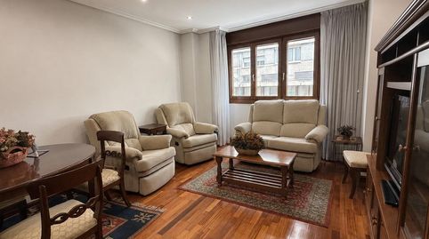 EXCLUSIVA VIVIENDA EN AVENIDA DE LA COSTA  PRIVACIDAD, CONFORT Y UBICACIÓN PREMIUM EN EL CENTRO DE GIJÓN