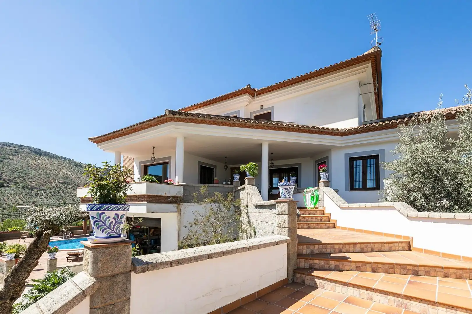 Vista exterior de Finca rústica en venta en Montefrío con Calefacción, Jardín privado y Terraza