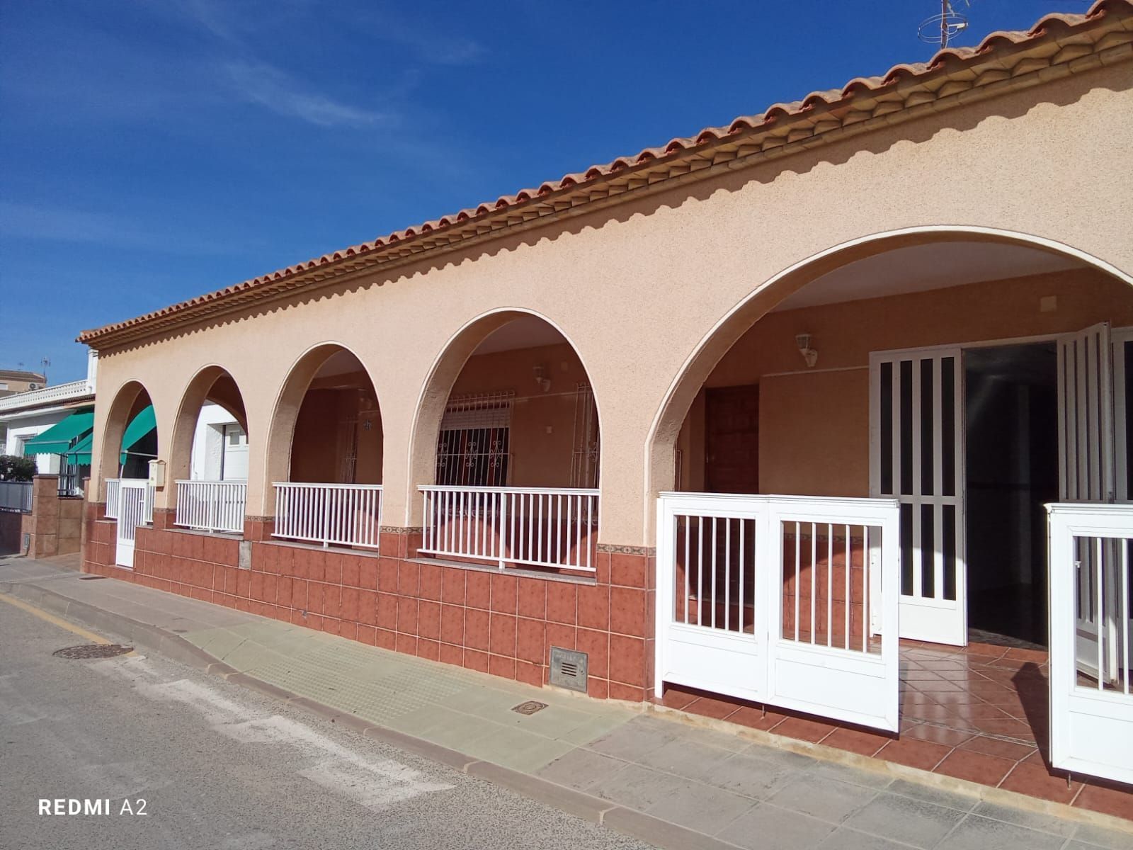 Vista exterior de Casa o xalet en venda en Pilar de la Horadada amb Terrassa