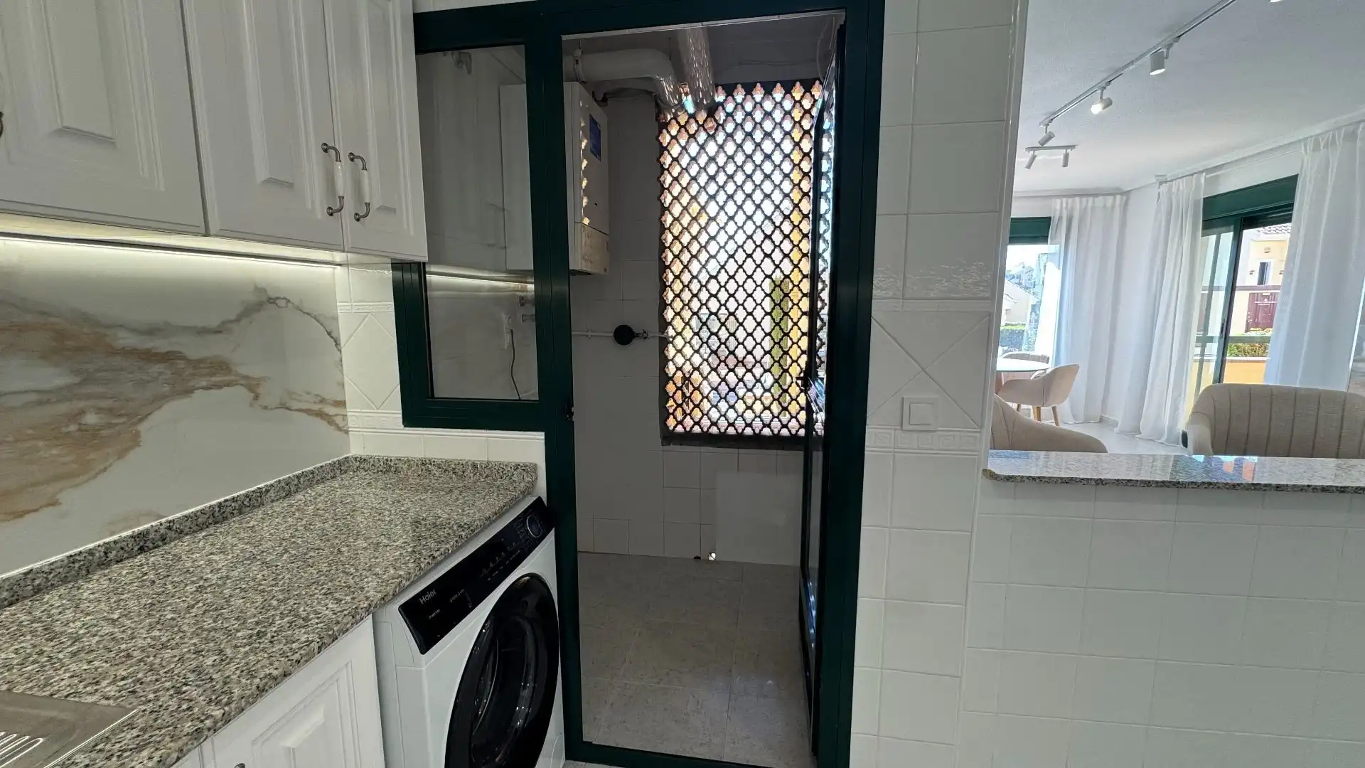 Bany de Apartament en venda en Orihuela amb Terrassa i Piscina comunitària