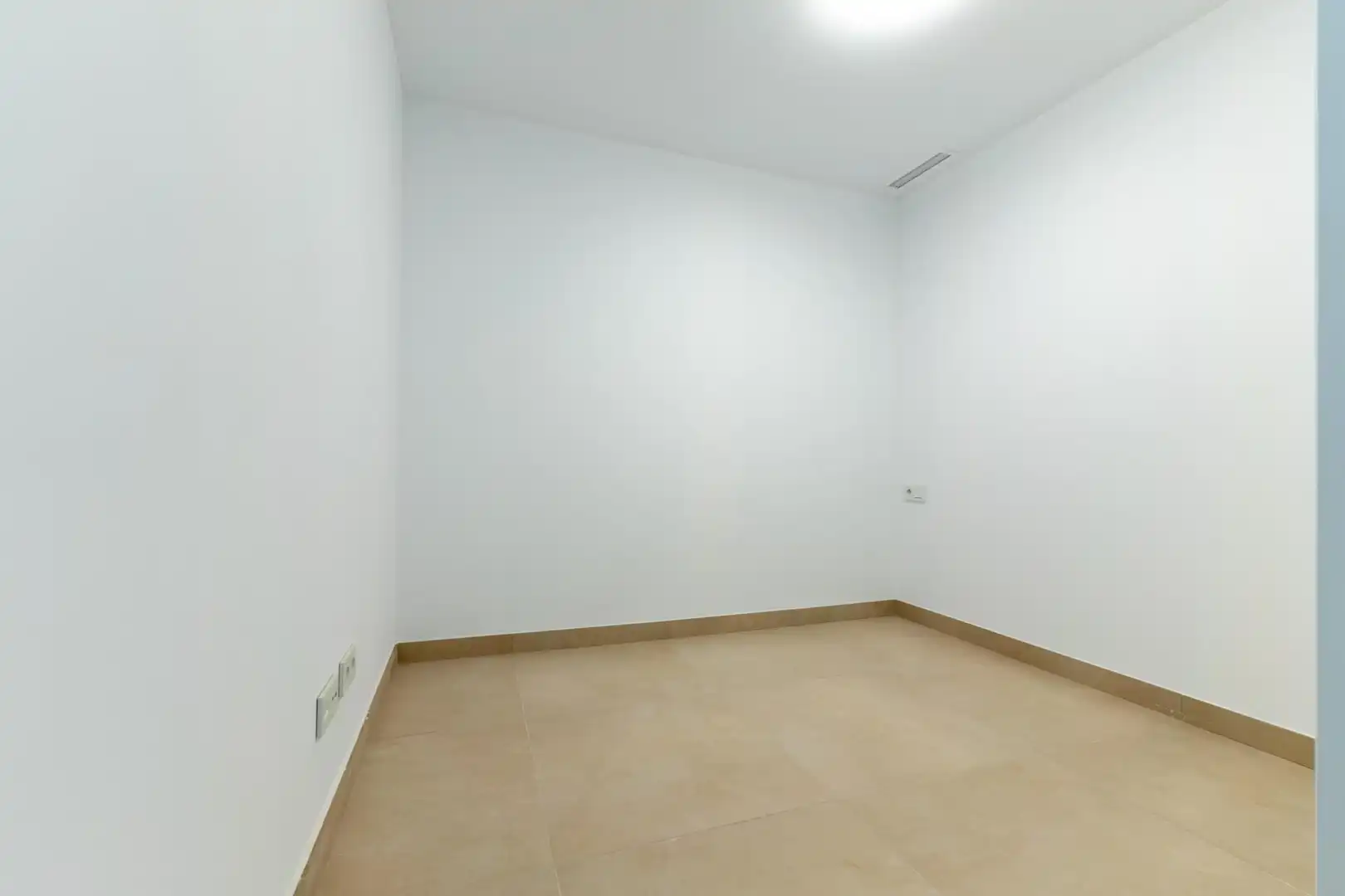 Apartamento con piscina en venta en La Carihuela - Los Nidos, imagen 10