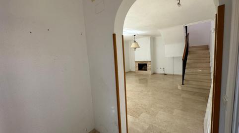 Foto 3 de Casa adosada en venda a C/ la Boira, Bonalba - Cotoveta, Alicante