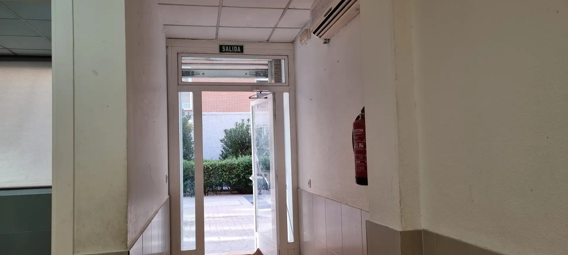 Business premises for sale in Calle Lago Blanco, imagen 30