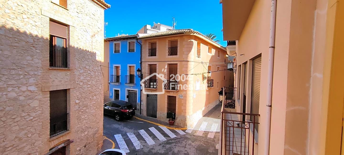 Vista exterior de Casa o xalet en venda en Relleu amb Aire condicionat i Terrassa