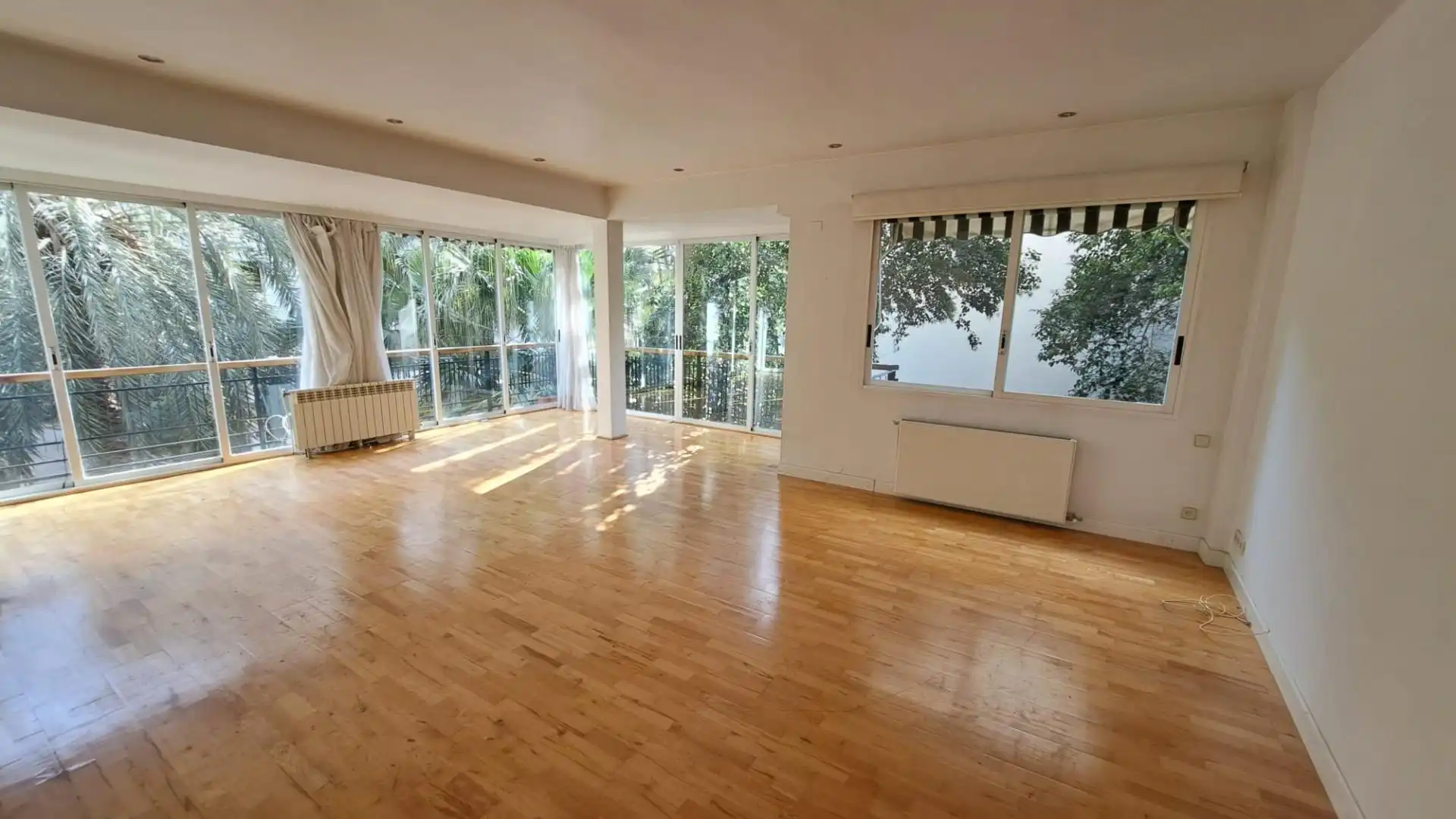 Sala de estar de Piso en venta en Valencia con Aire acondicionado, Calefacción y Jardín privado