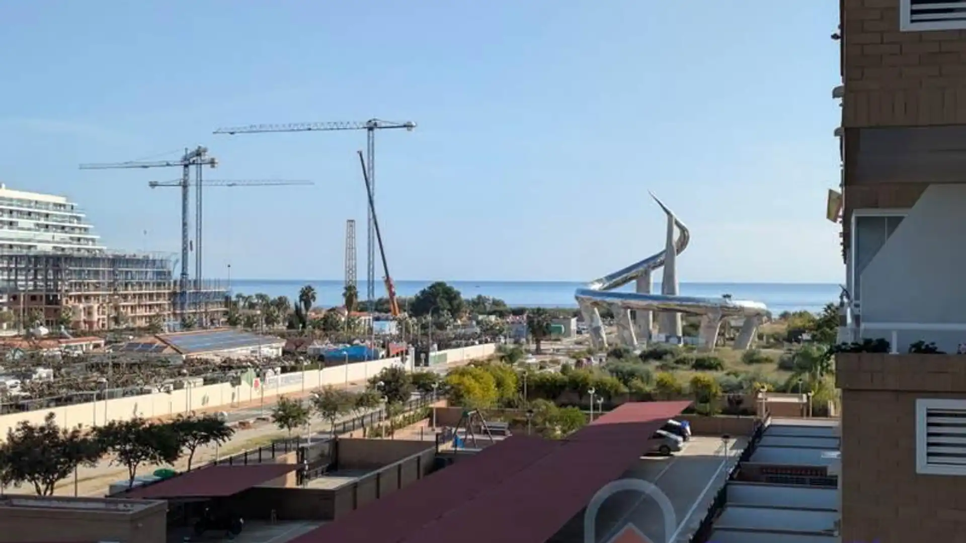Vista exterior de Apartamento en venta en Oropesa del Mar / Orpesa con Aire acondicionado, Calefacción y Terraza