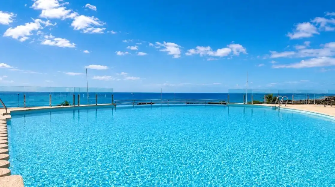 Piscina de Apartamento en venta en Elche / Elx con Aire acondicionado, Jardín privado y Terraza
