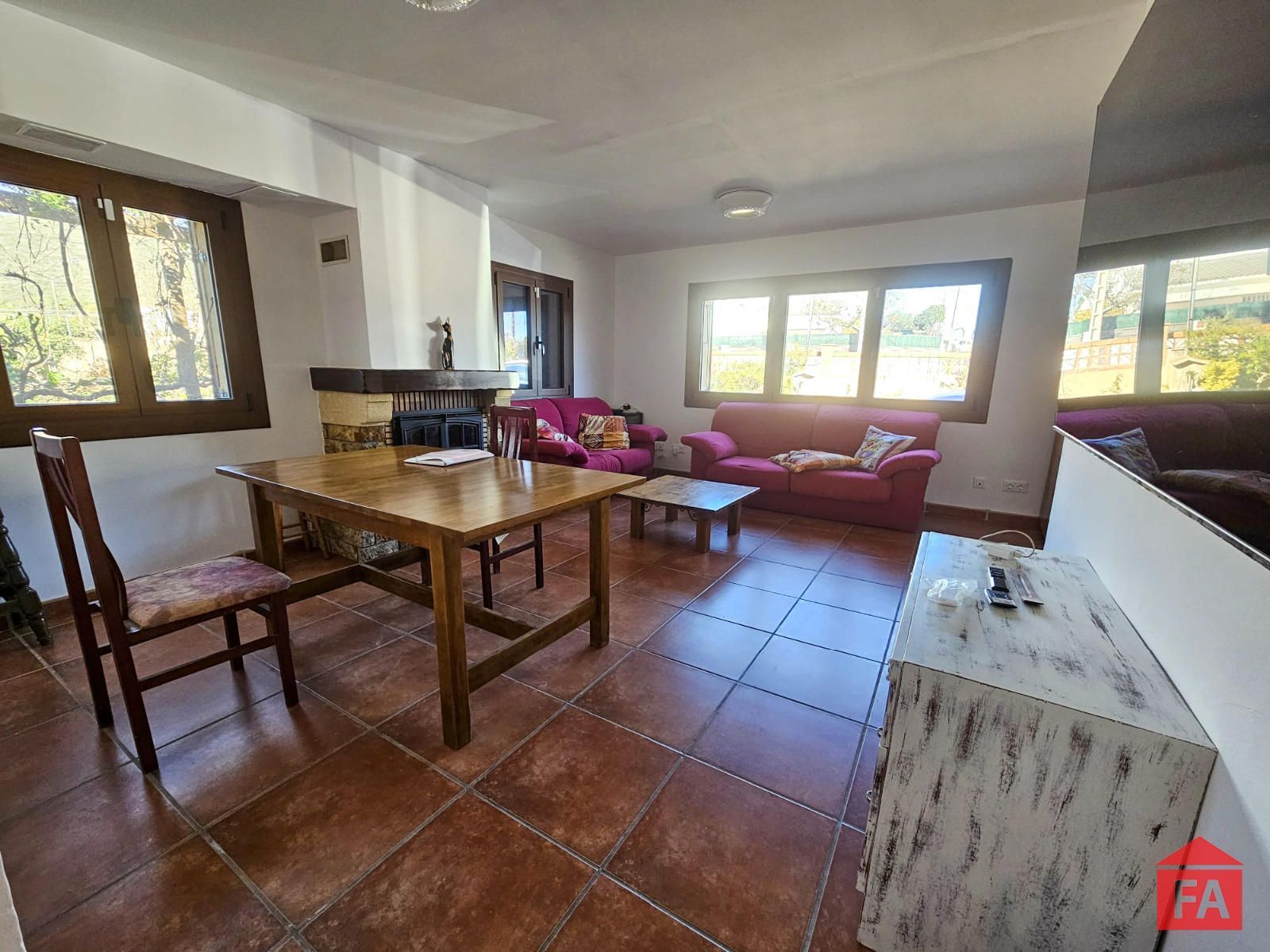 Living room of House or chalet for sale in El Montmell  with Heating and Storage room