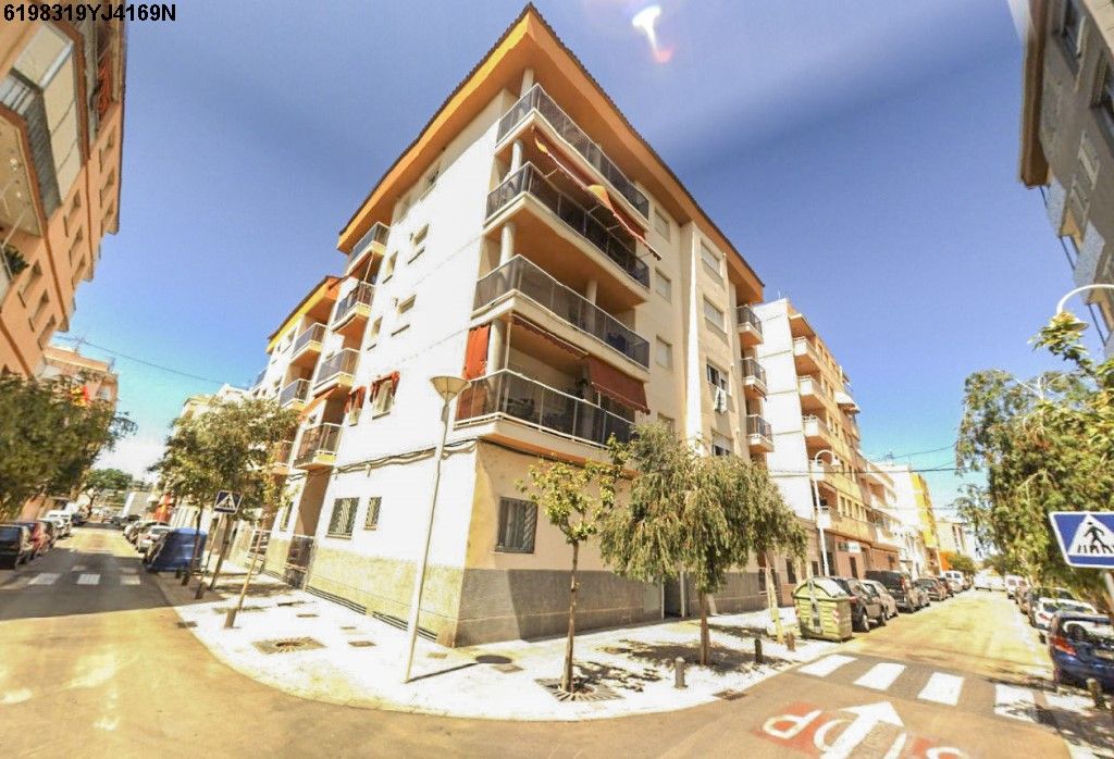 Vista exterior de Pis en venda en Gandia