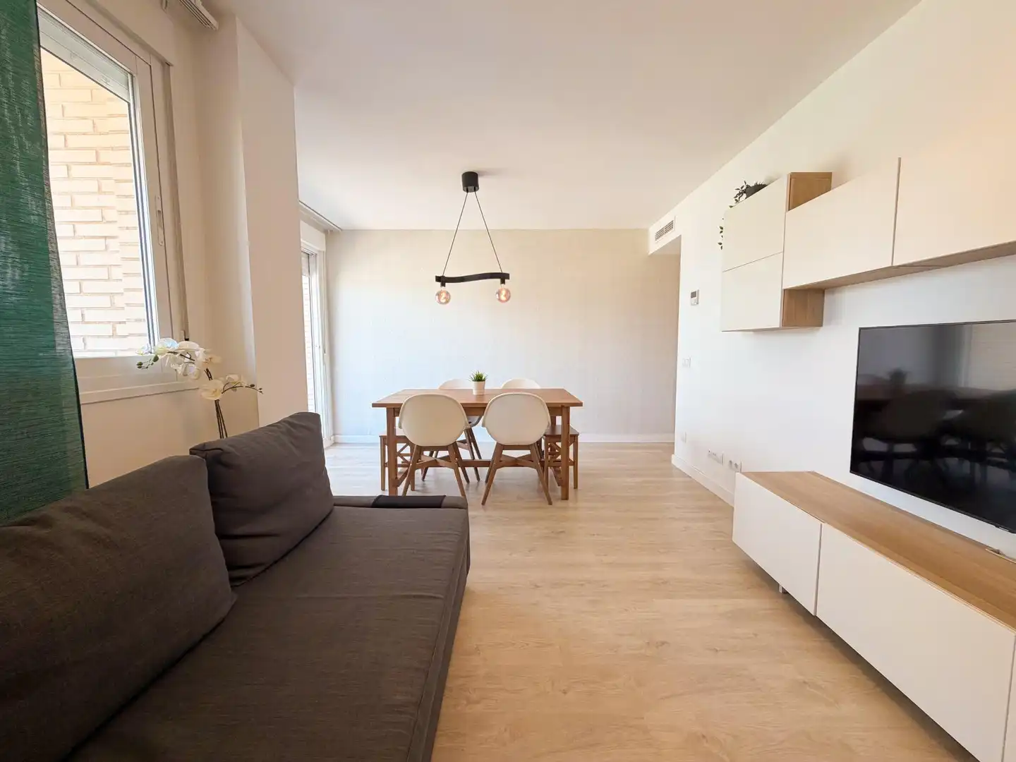 Sala de estar de Apartamento de alquiler en El Puig de Santa Maria con Aire acondicionado, Calefacción y Terraza