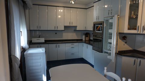 Foto 3 de Piso en venta en Bide Zahar Kalea, Ugao- Miraballes, Bizkaia