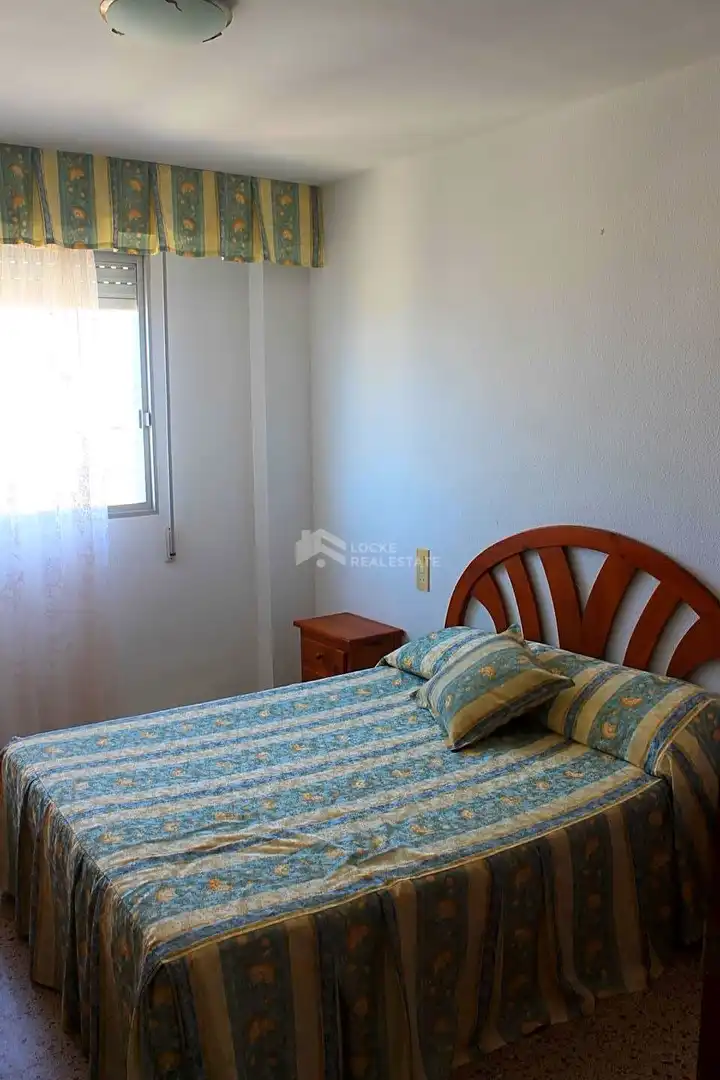 Habitación de Apartamento de alquiler en Benicasim / Benicàssim con Terraza, Piscina y Piscina comunitaria