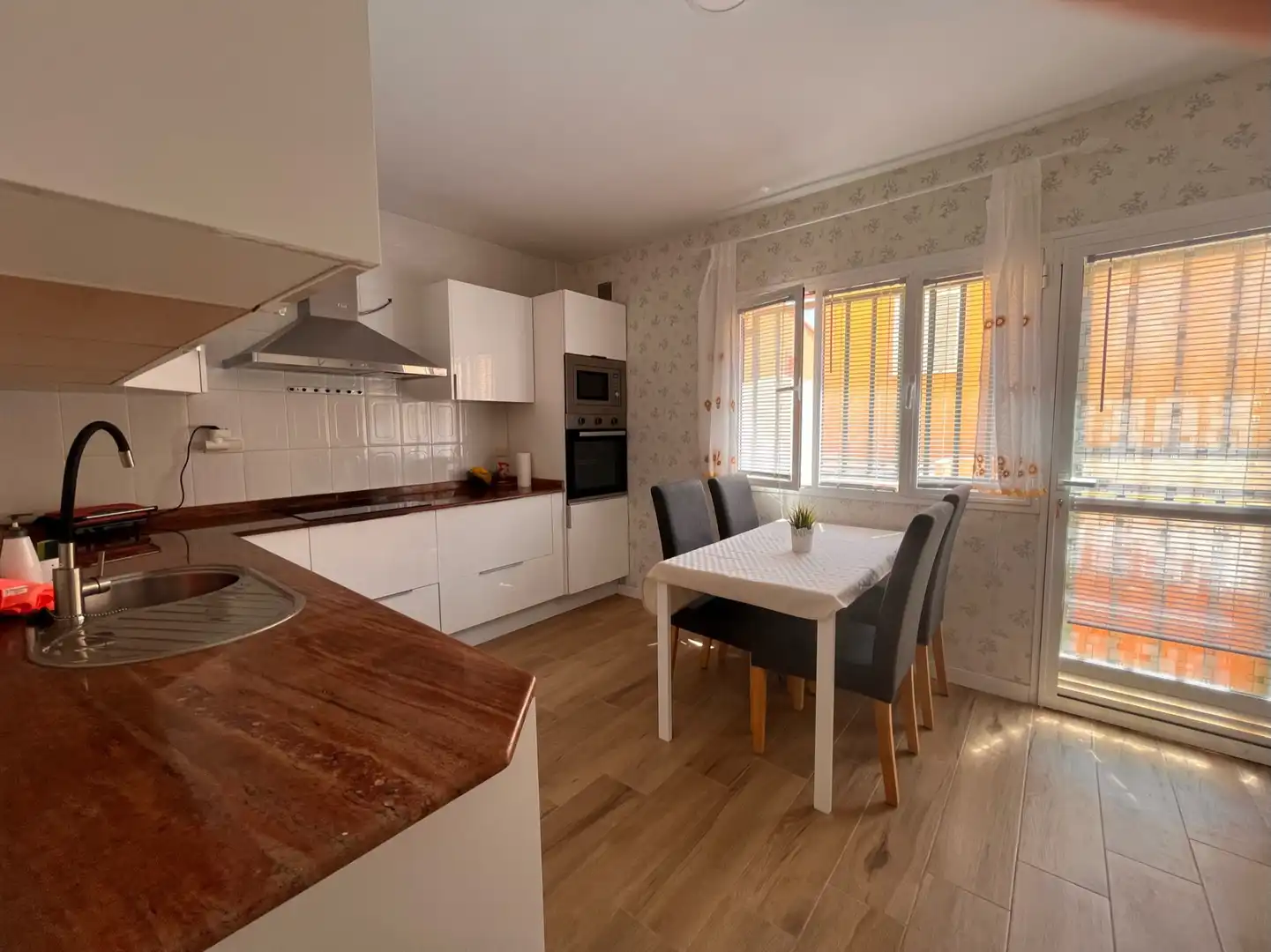 Kitchen of Houses for sale in Las Palmas de Gran Canaria  with Terrace, Furnished and Oven