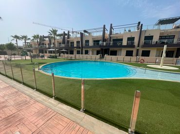Bungalow amb piscina en venda a El Mojón