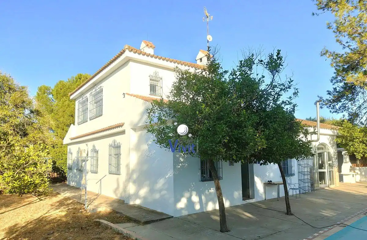 Vista exterior de Casa o chalet en venta en Carmona con Terraza y Trastero
