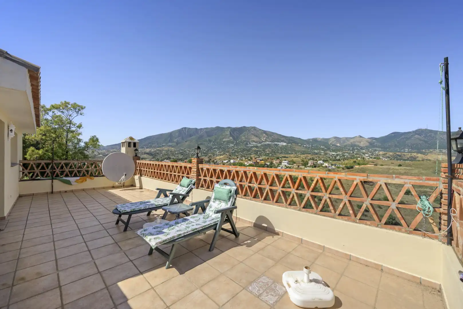 Terrassa de Casa o xalet en venda en Mijas amb Aire condicionat, Terrassa i Piscina