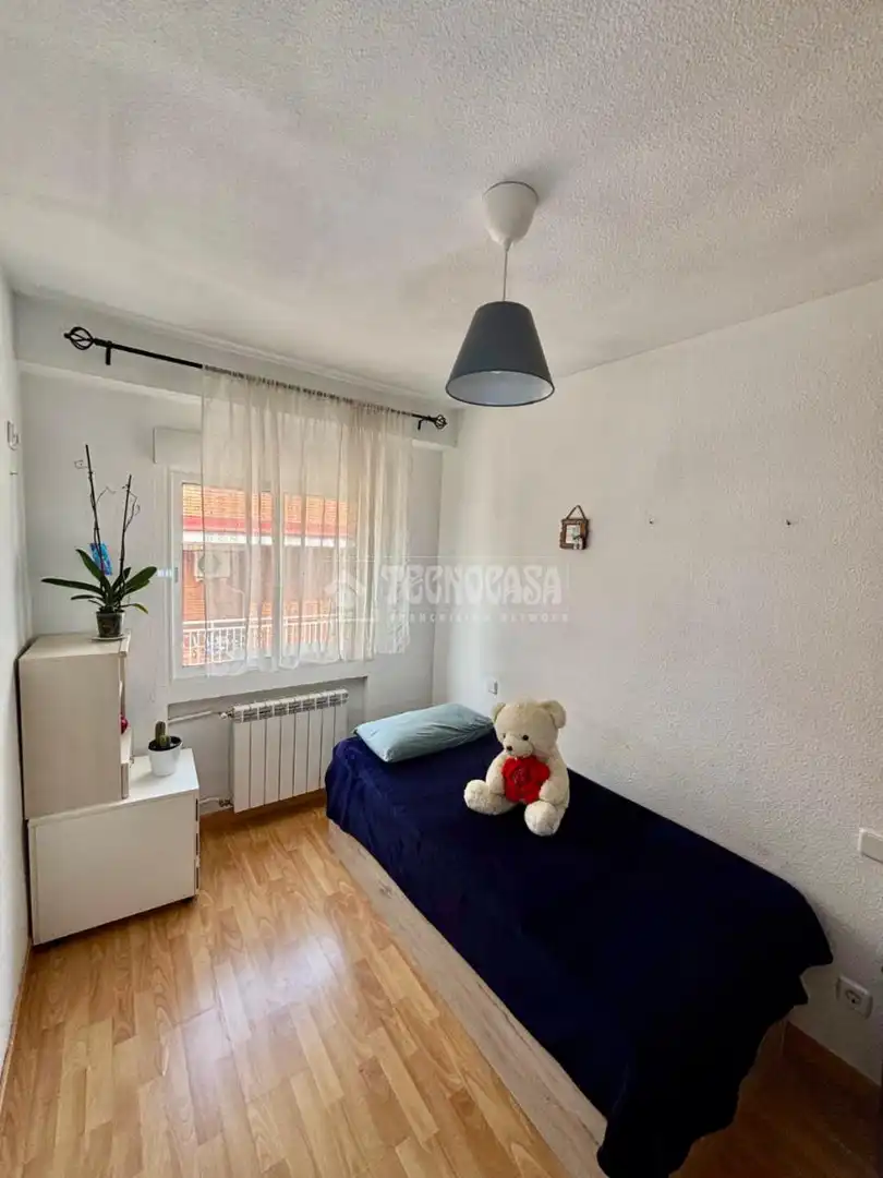 Schlafzimmer von Wohnung zum Verkauf in Madrid mit Klimaanlage, Heizung und Terrasse