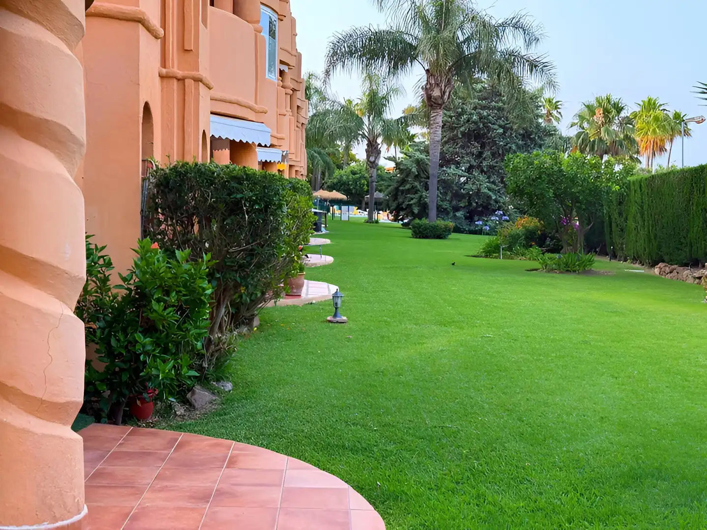 Apartamento con piscina en venta en Calahonda, imagen 38
