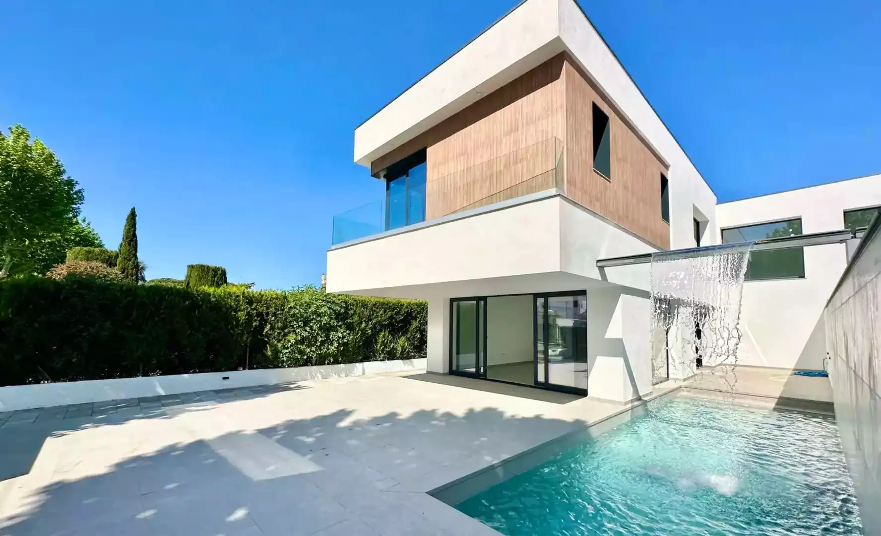 Casa con piscina en venta en Requesens