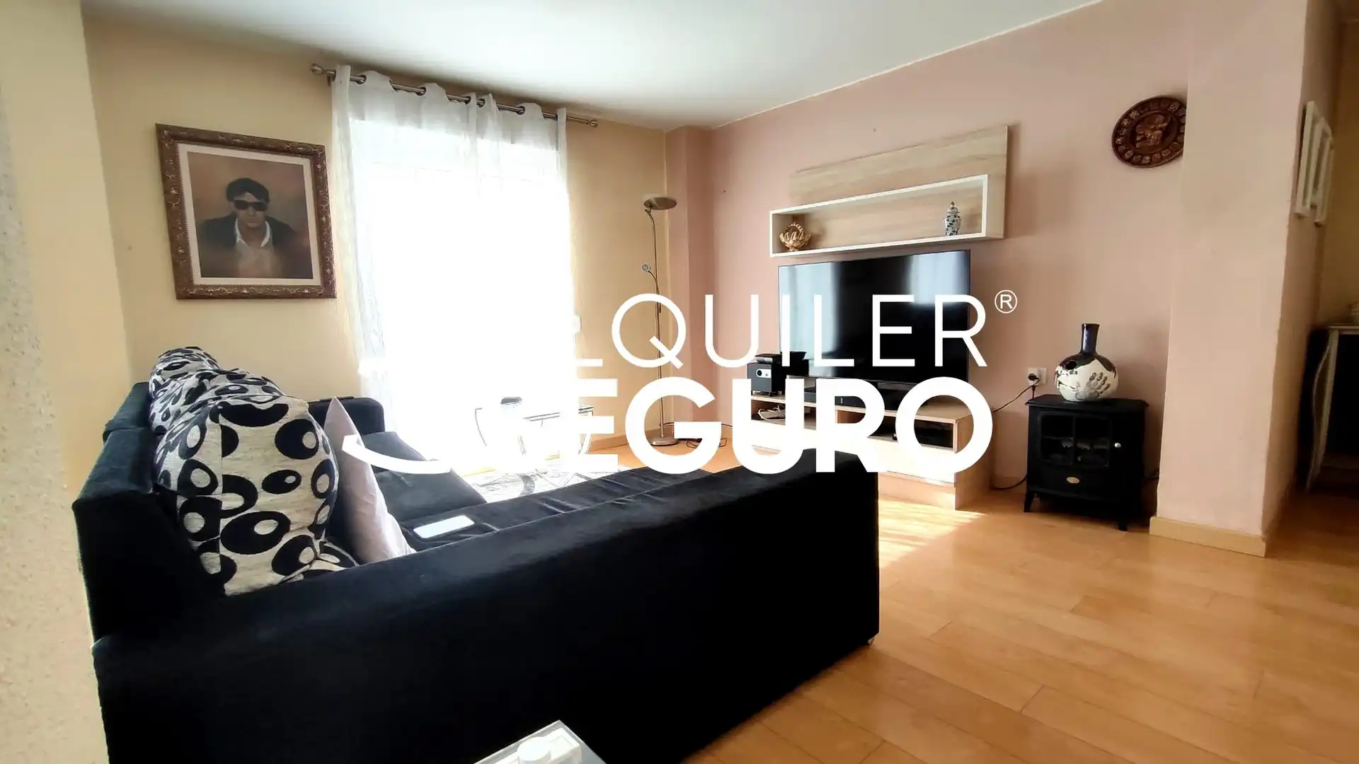 Sala d'estar de Pis de lloguer en Valencia amb Aire condicionat, Terrassa i Moblat