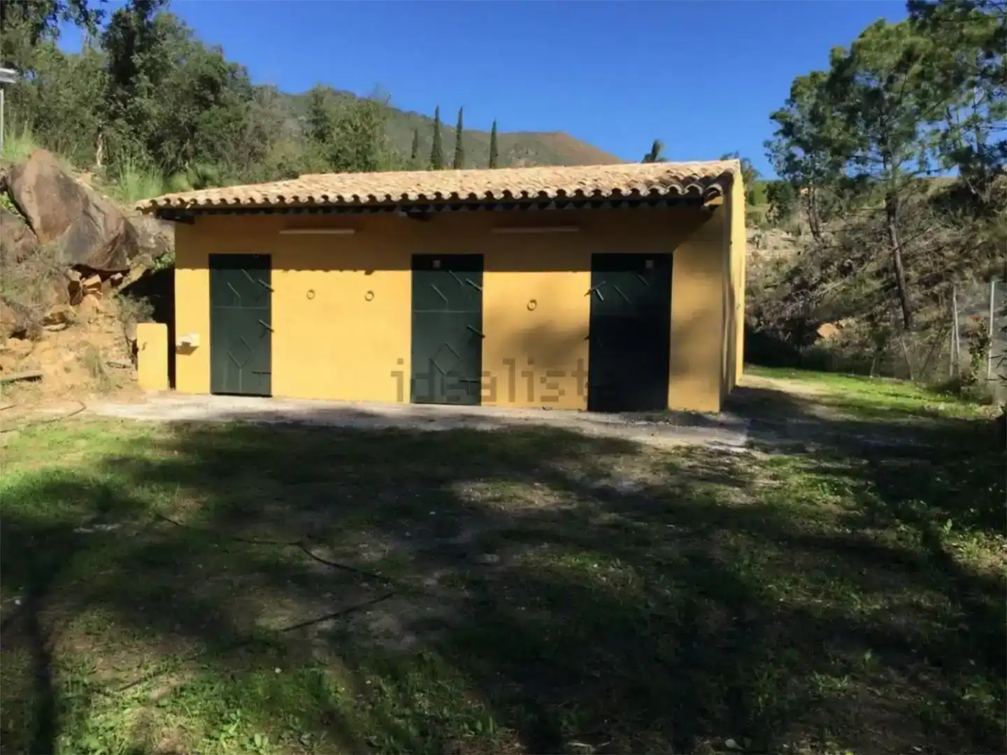 Vista exterior de Finca rústica en venda en Ojén amb Aire condicionat i Piscina