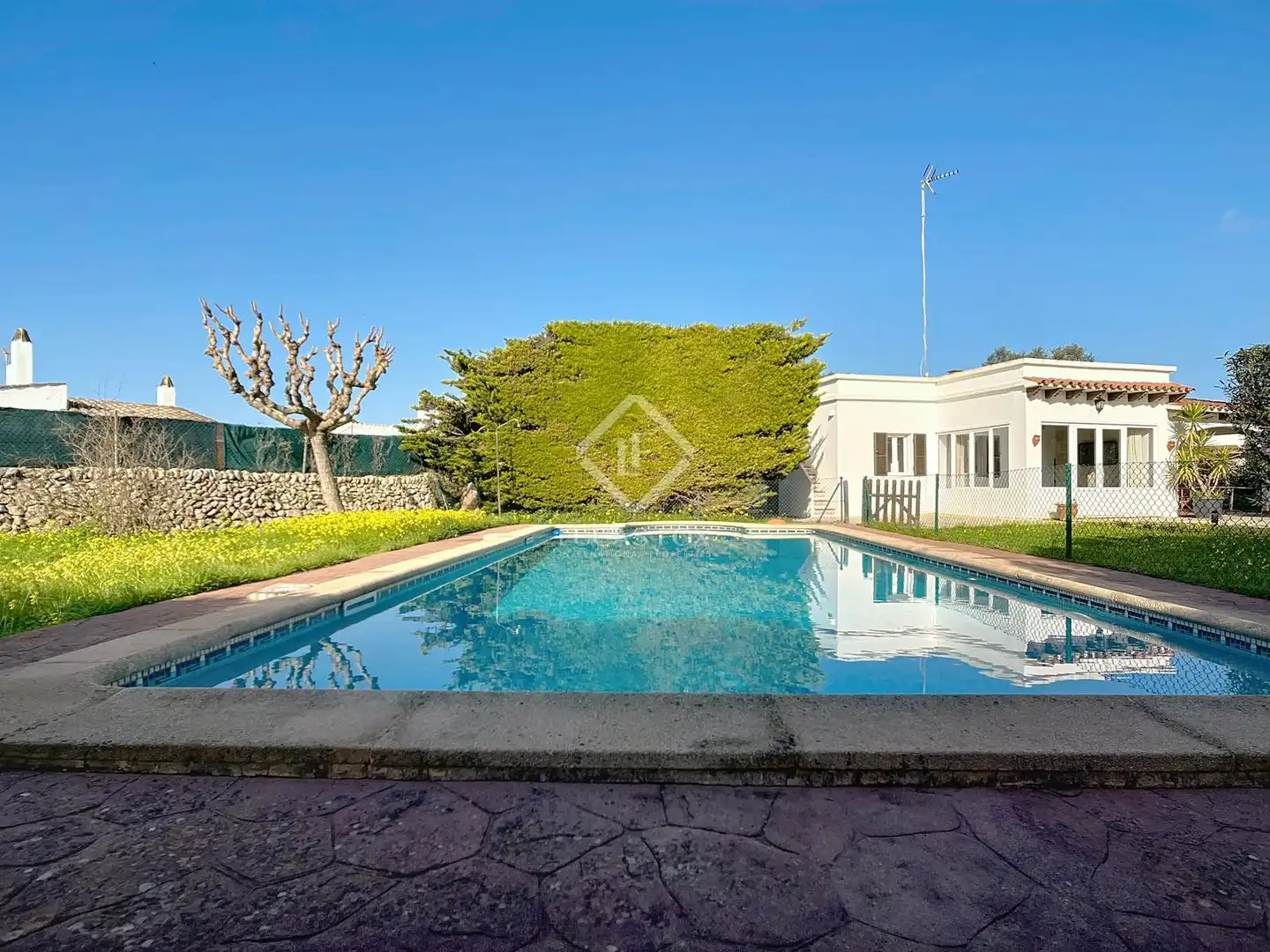 Swimming pool of Houses for sale in Ciutadella de Menorca  with Air Conditioner, Heating and Private garden