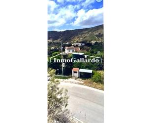 Vista exterior de Casa o xalet en venda en Cútar amb Aire condicionat, Jardí privat i Terrassa