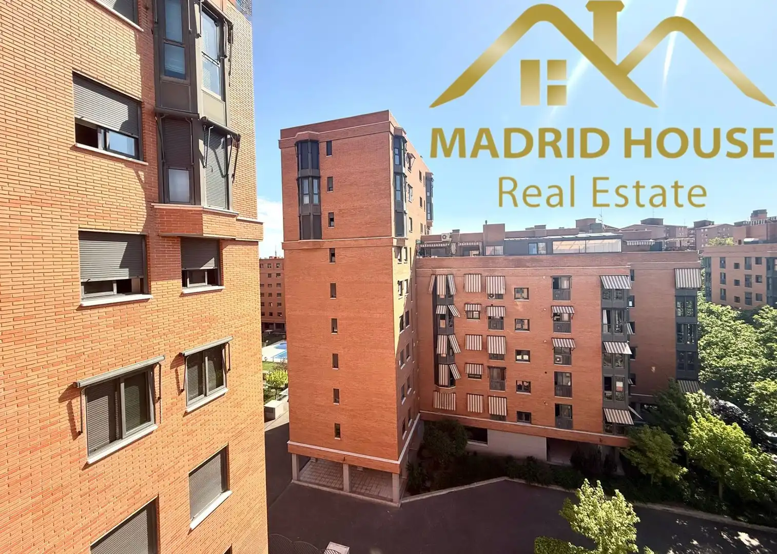 Exterior view of Attic for sale in Madrid  with Air Conditioner, Heating and Terrace
