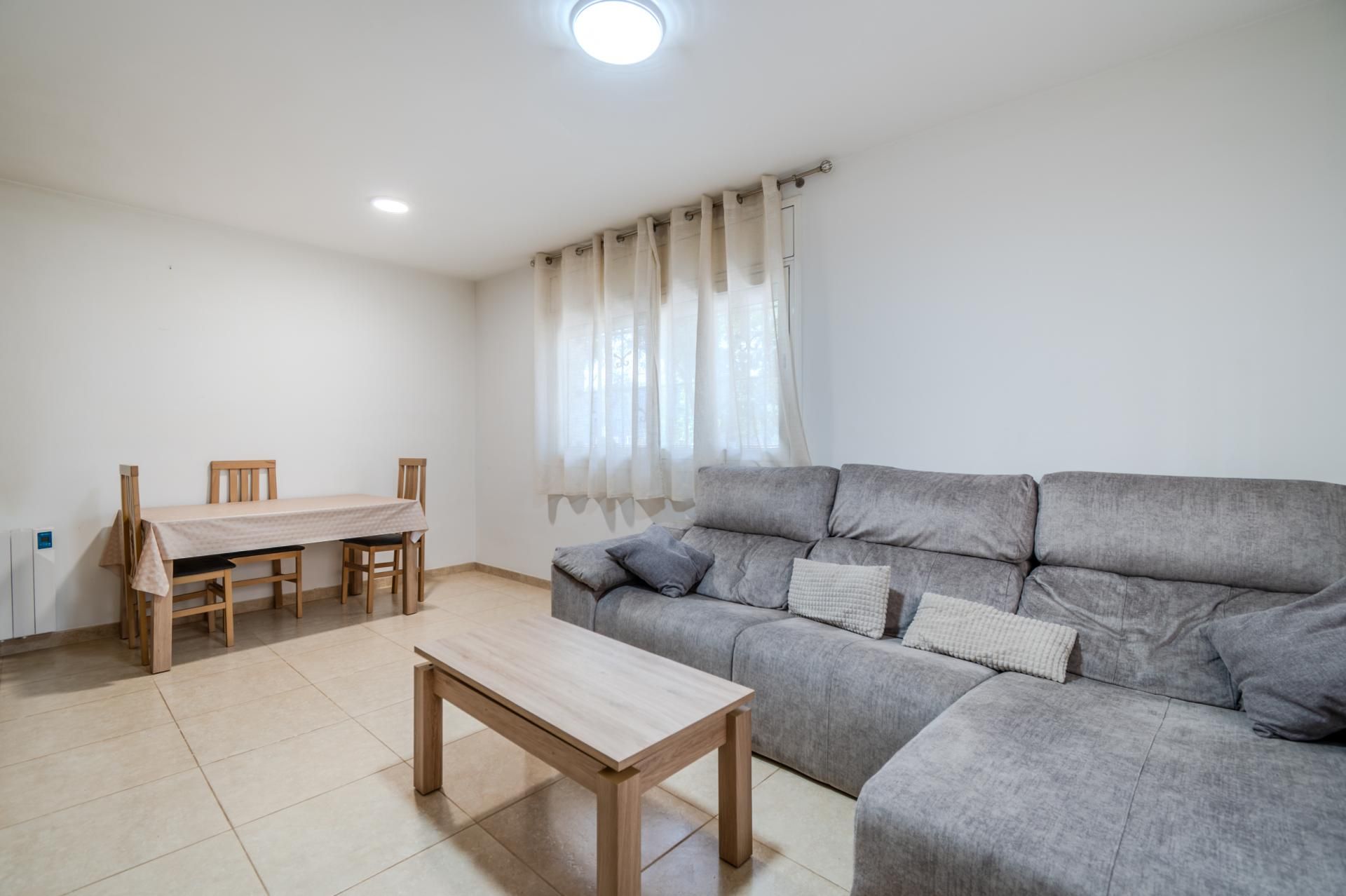 Living room of Flat for sale in Salt  with Heating and Oven