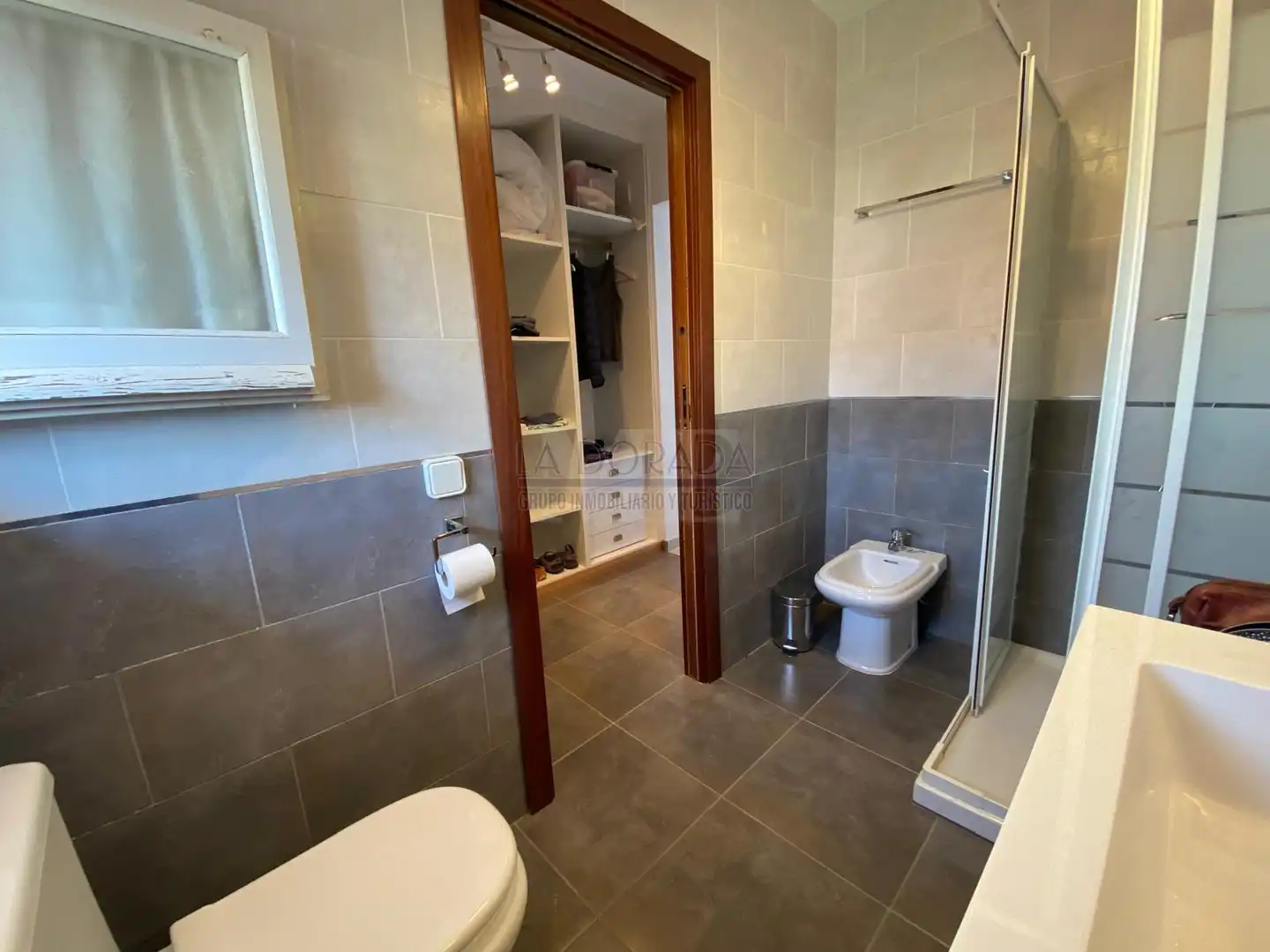 Badezimmer von Haus oder Chalet zum Verkauf in Cambrils mit Privatgarten, Terrasse und Abstellraum