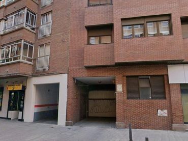 Aparcament en venda a Calle del Puente Colgante