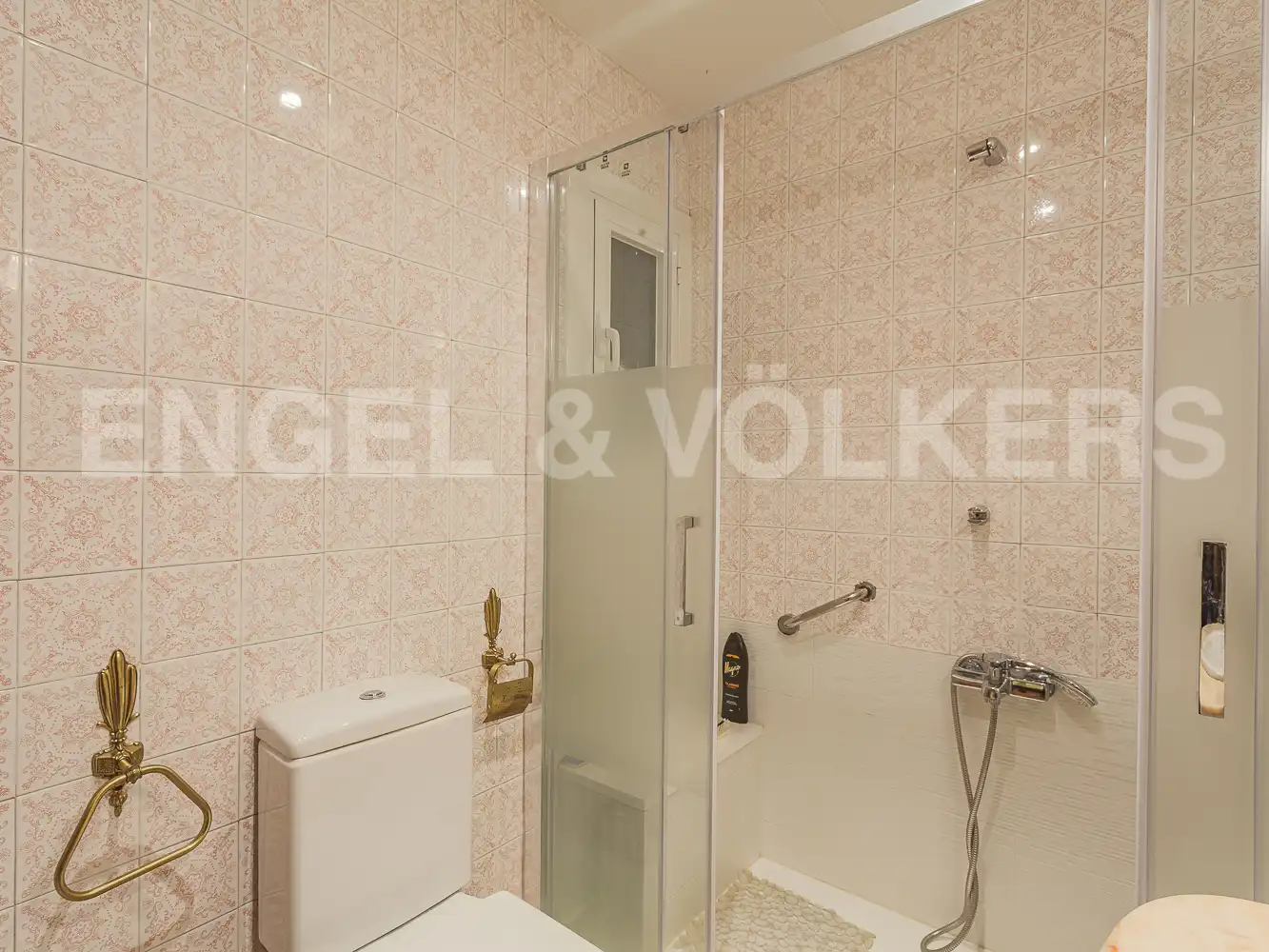 Baño de Piso en venta en Barcelona con Calefacción