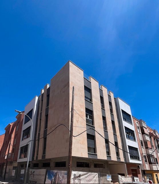 Exterior view of Flat for sale in Salamanca Capital  with Heating, Parquet flooring and Community pool