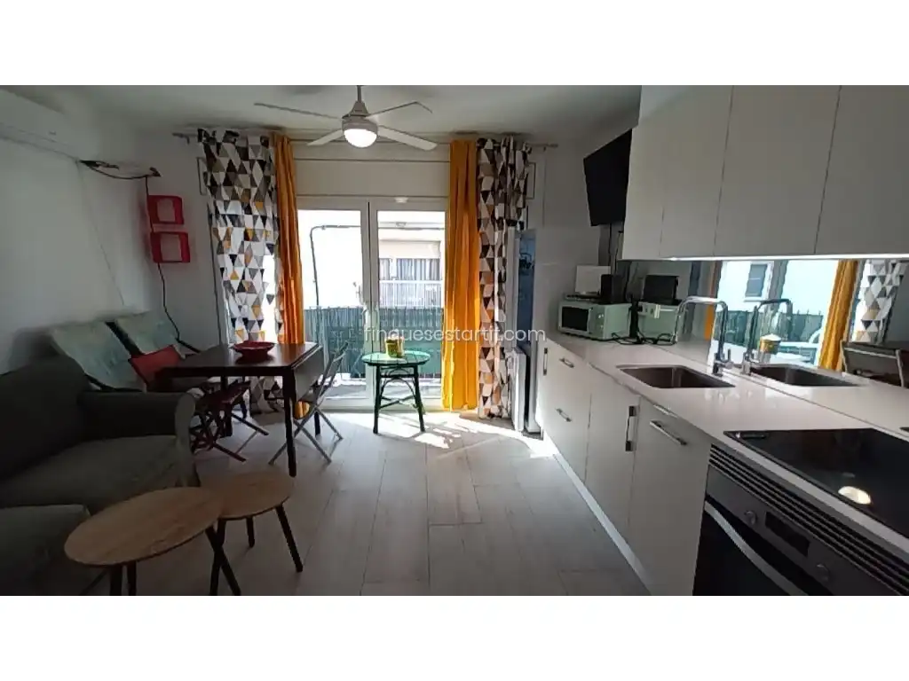 Flat for sale in Calle Illes