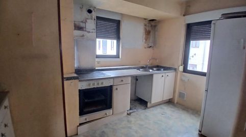 Foto 3 de Piso en venta en Calle Pagaegi, 1, Eibar, Gipuzkoa