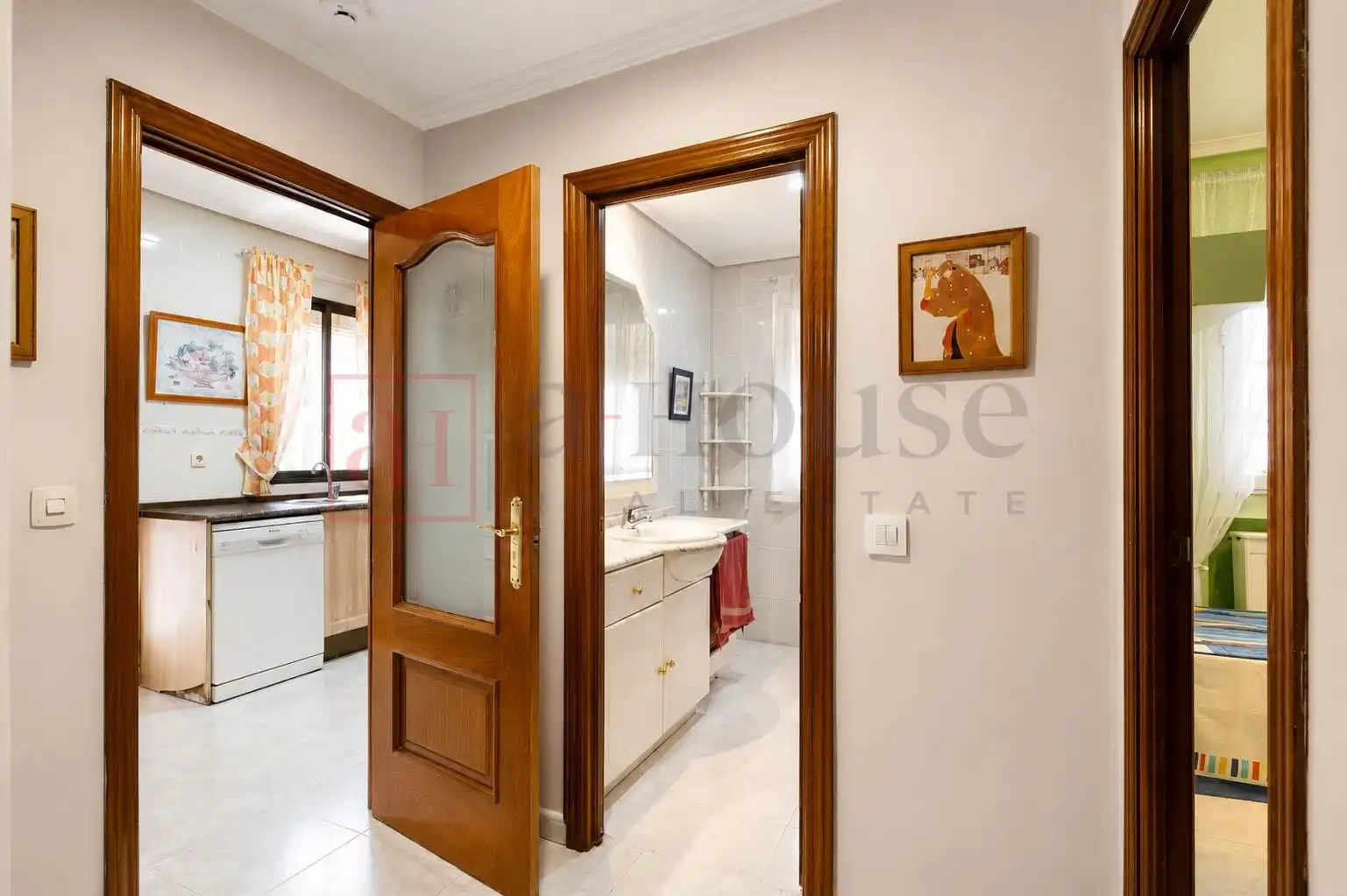 Houses for sale in Móstoles  with Air Conditioner, Heating and Private garden