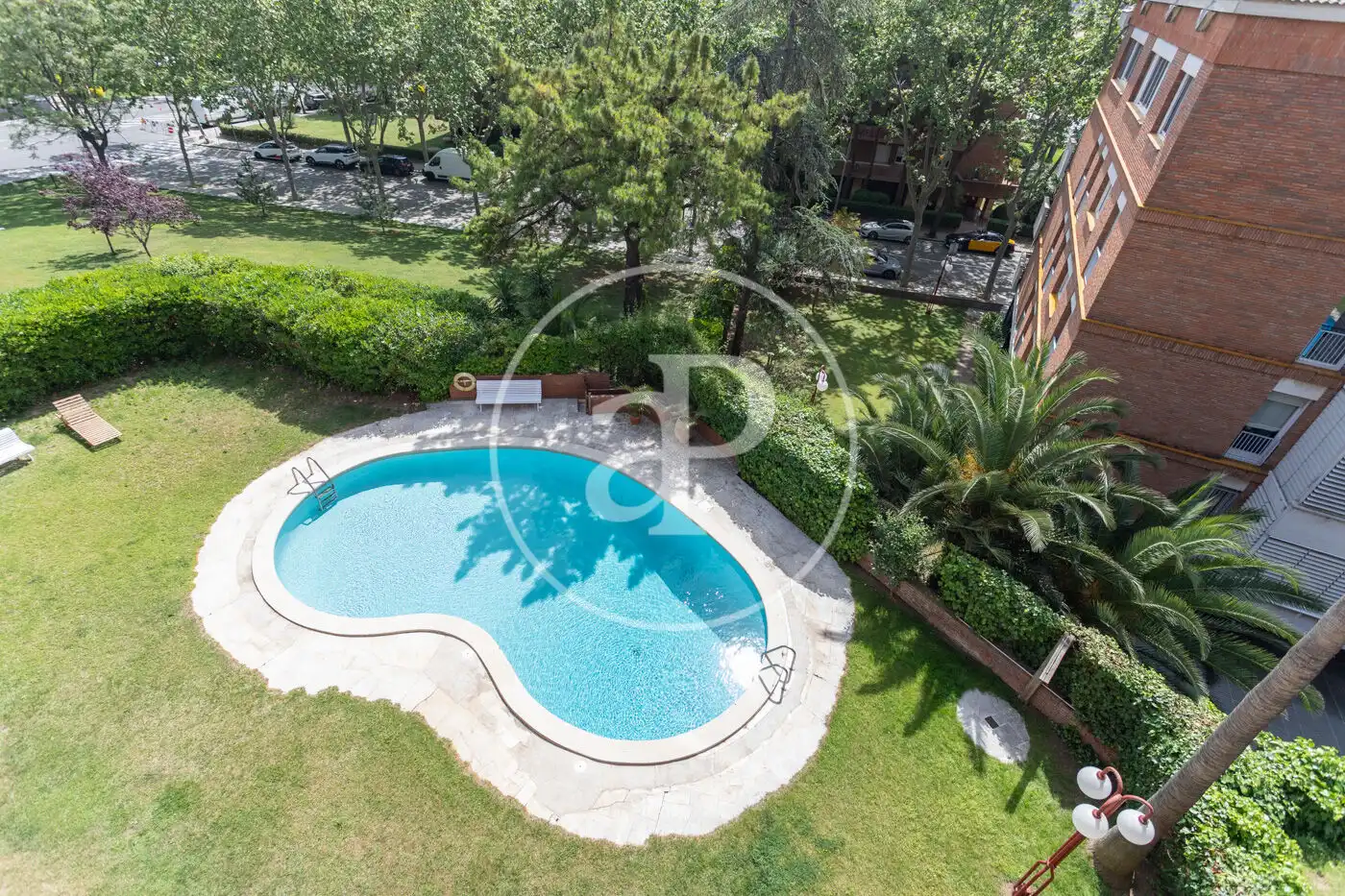 Piscina de Piso de alquiler en Barcelona con Aire acondicionado, Calefacción y Jardín privado