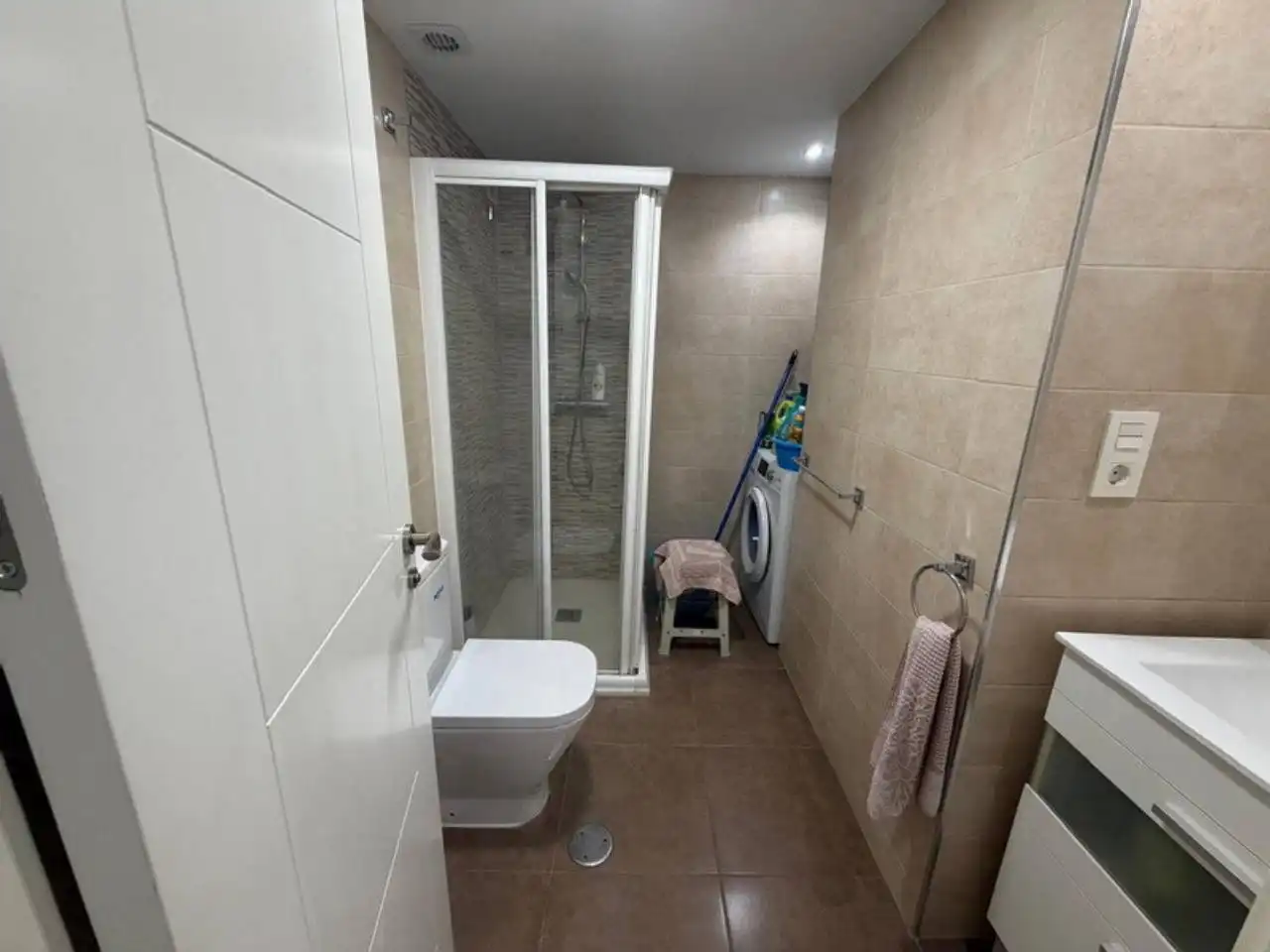 Baño de Apartamento en venta en Almuñécar con Terraza, Amueblado y Piscina comunitaria